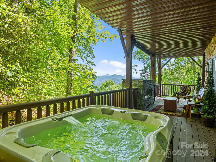 83 Sedi Trl Maggie Valley, NC 28751