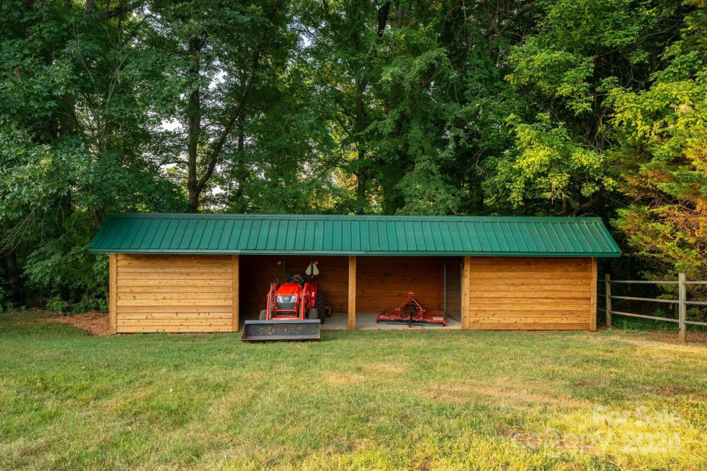 1363 John Cline Ct Lincolnton, NC 28092