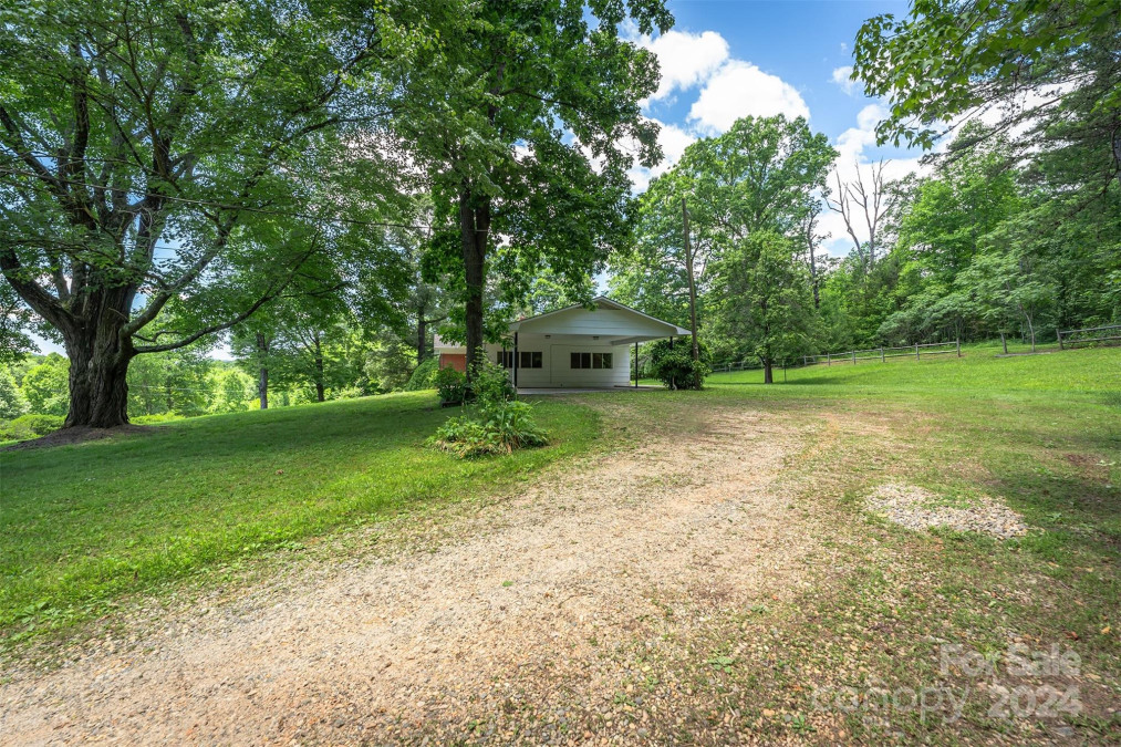 541 Romine Dr Marion, NC 28752