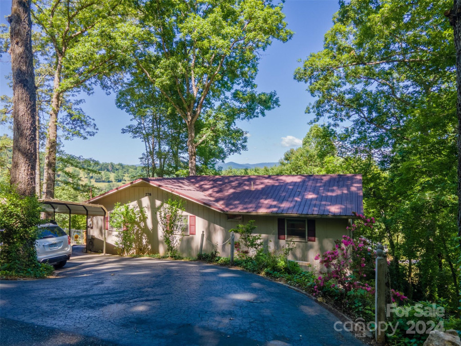 278 Misty Mountain Rd Franklin, NC 28734