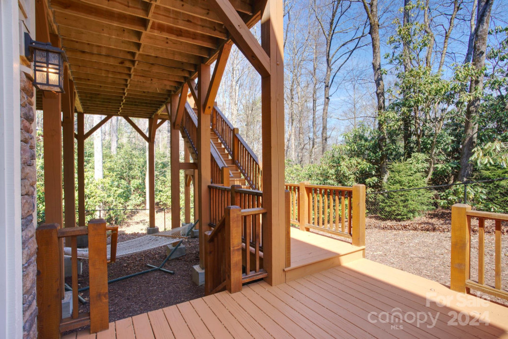 361 Wonderland Trl Blowing Rock, NC 28605