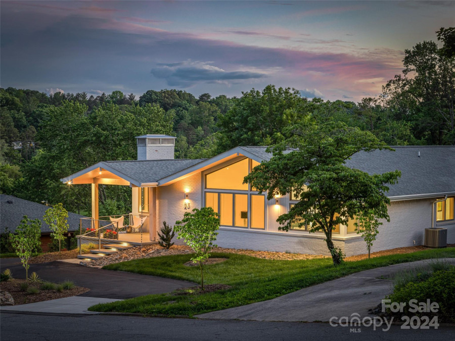 23 Wembley Rd Asheville, NC 28804