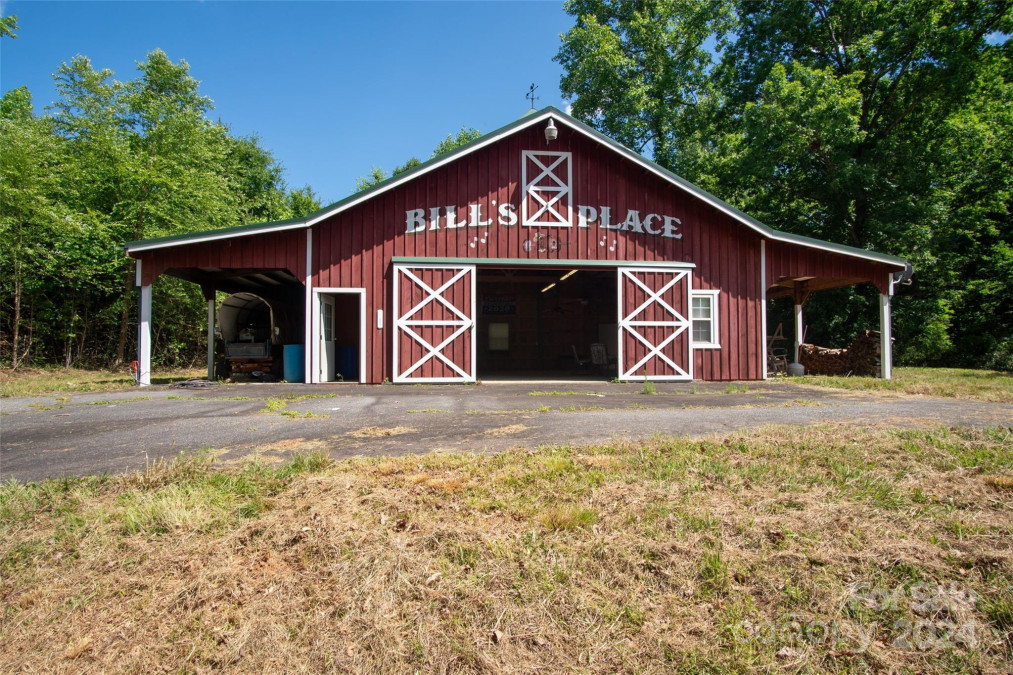 4086 Big Island Rd Rutherfordton, NC 28139