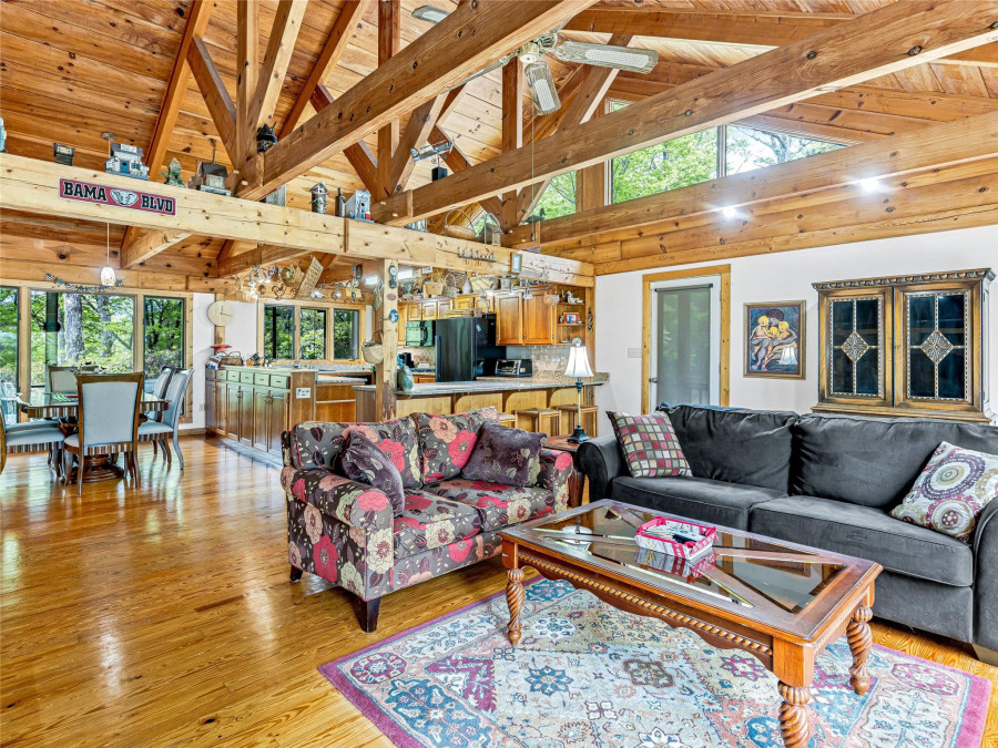 678 Hawk Mountain Rd Lake Toxaway, NC 28747