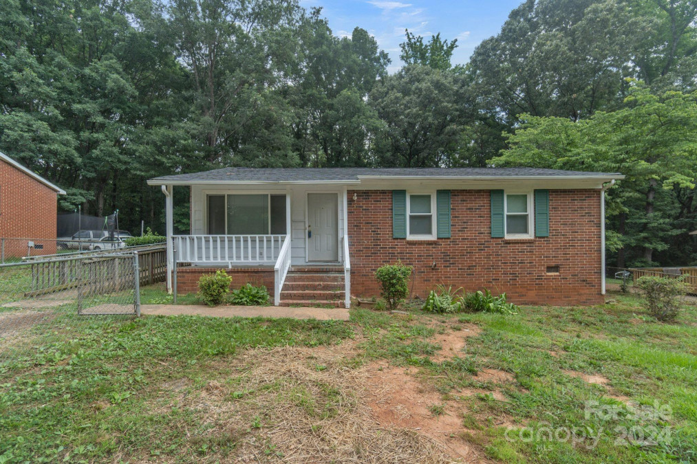 121 Hickory Ln York, SC 29745