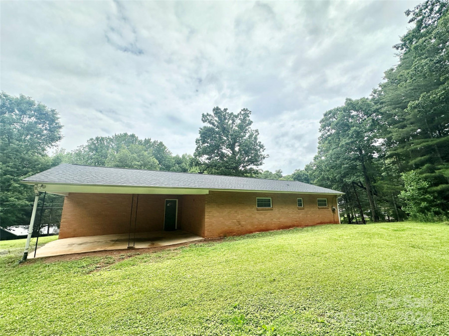 1151 Dusty Oak Ln Hudson, NC 28638