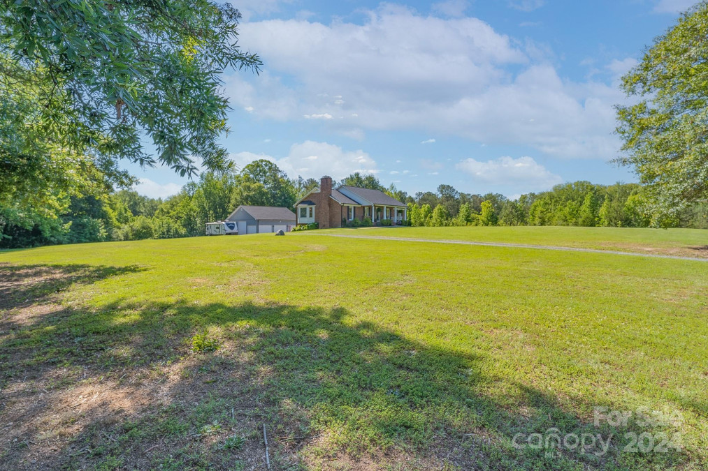 452 Leisure Ln Catawba, SC 29704