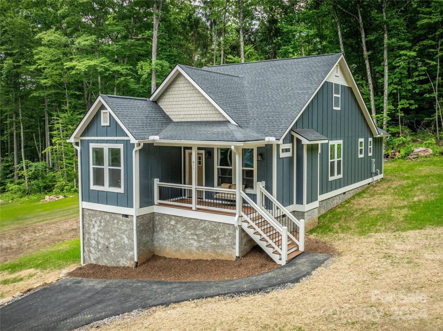 611 Twinbrook Ln Maggie Valley, NC 28751