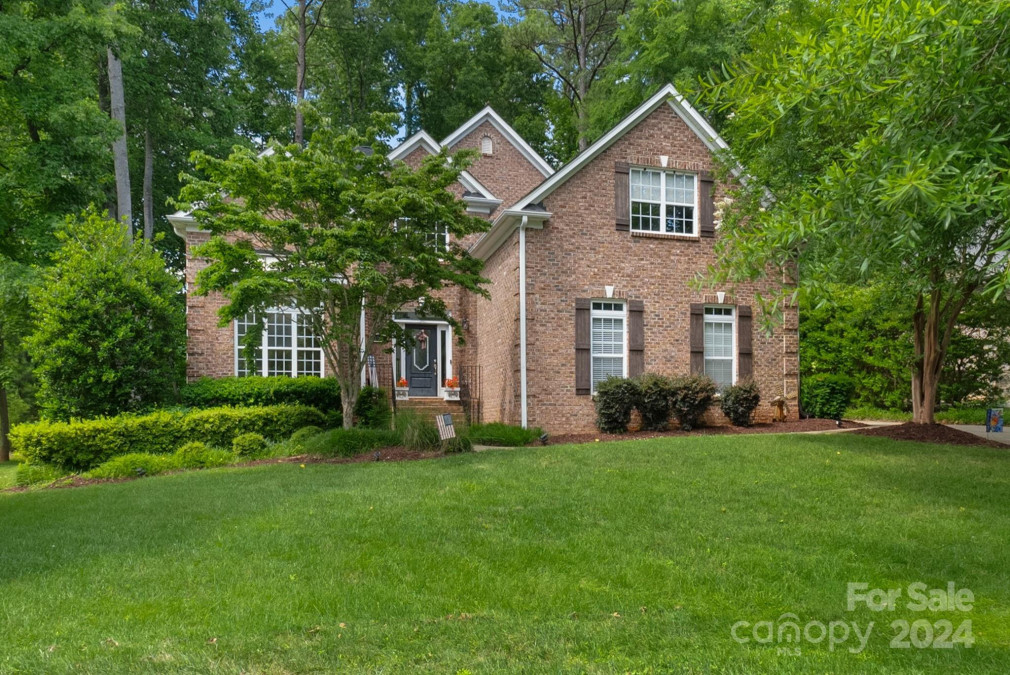 322 Ridge Reserve Dr Lake Wylie, SC 29710