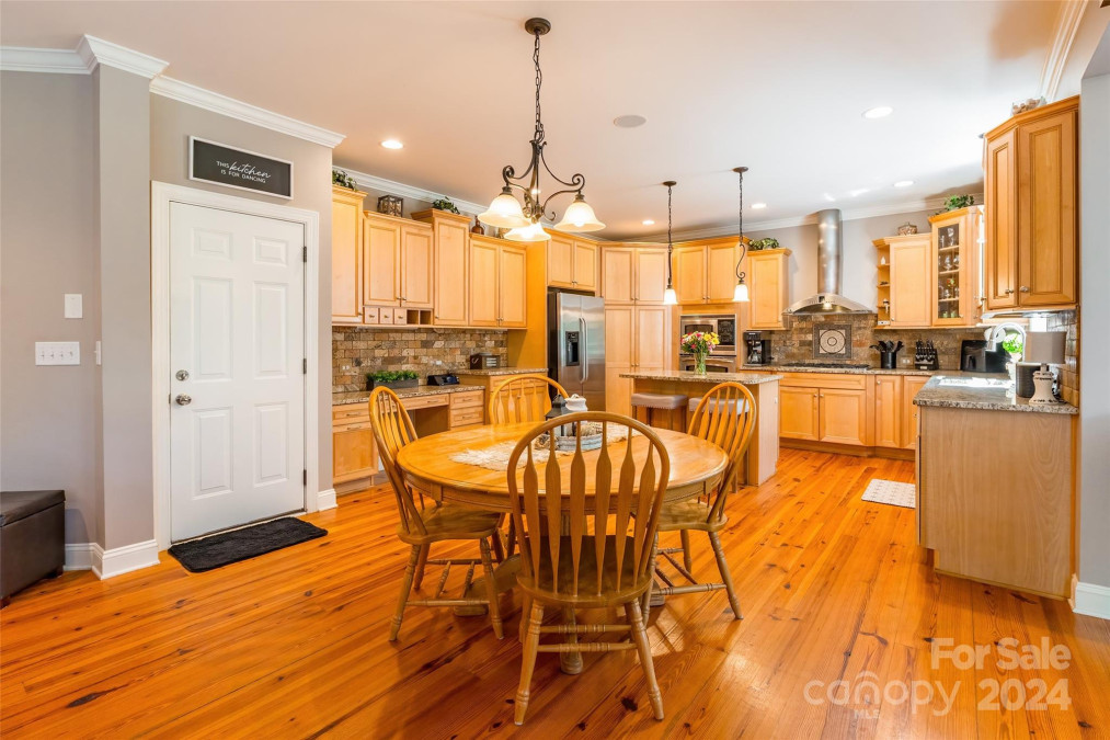 1651 Scotch Pine Ln Tega Cay, SC 29708