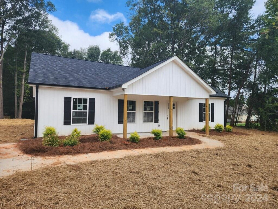 713 Guinn St Clover, SC 29710