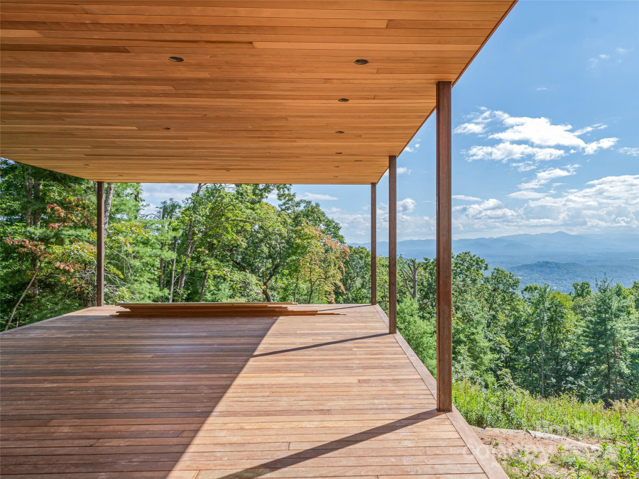 641 Elk Mountain Scenic Hw Asheville, NC 28804