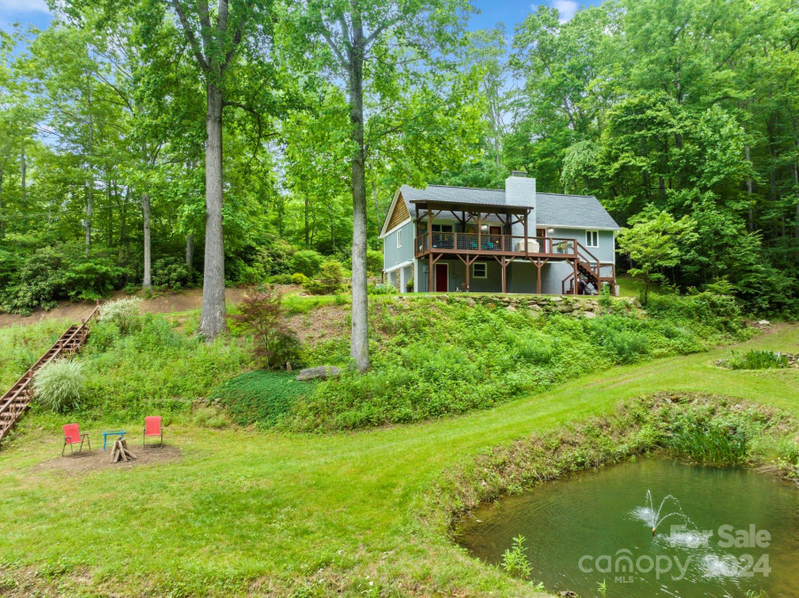 330 Flat Creek Rd Fairview, NC 28730