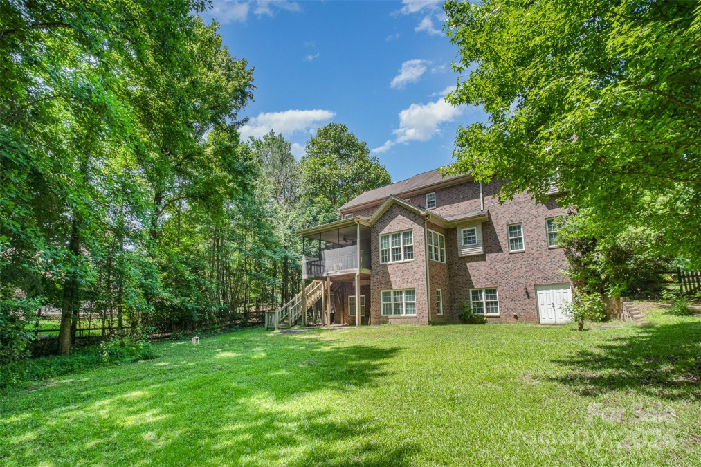 5630 Lake Wylie Rd Clover, SC 29710