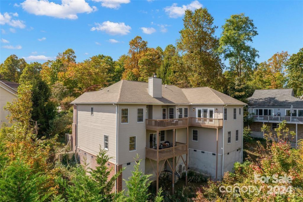 301 Governors Dr Hendersonville, NC 28791