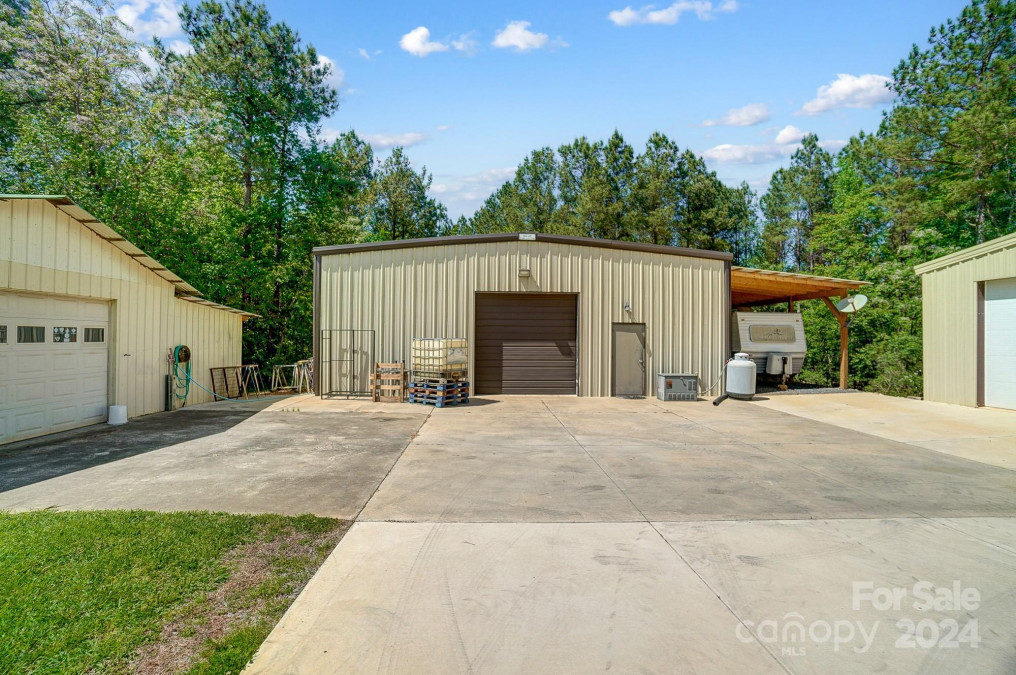 7812 Nc 742 Hw Marshville, NC 28103