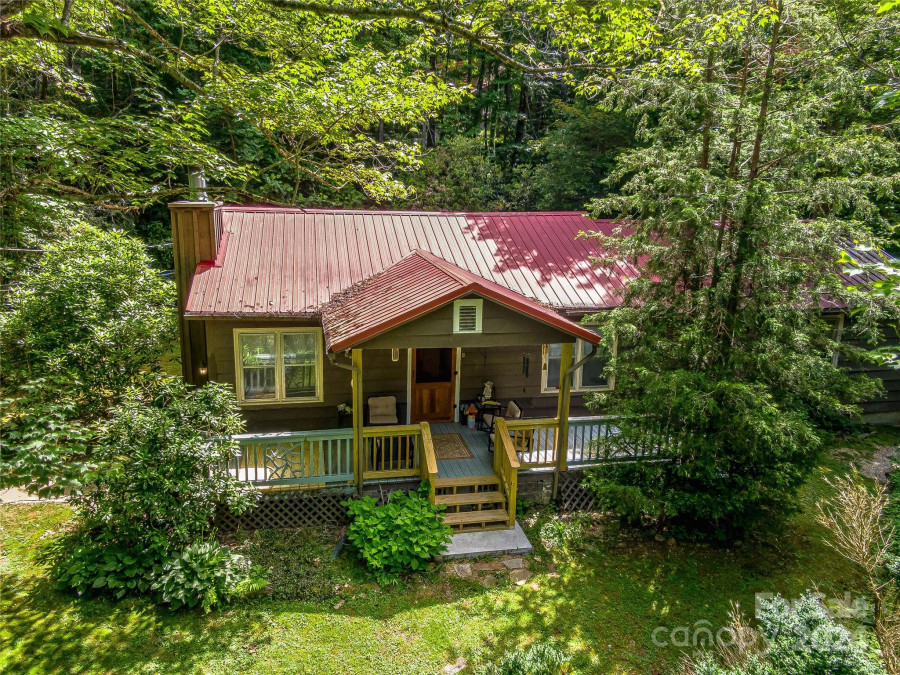 5 Heady Mountain Rd Cashiers, NC 28717