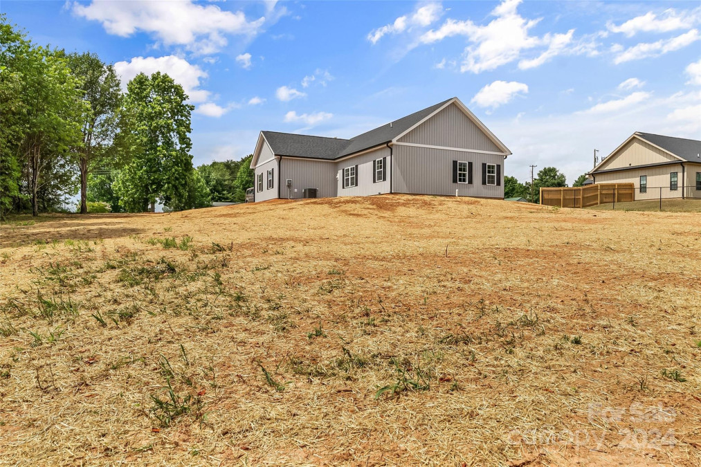 2949 Frank Whisnant Rd Morganton, NC 28655