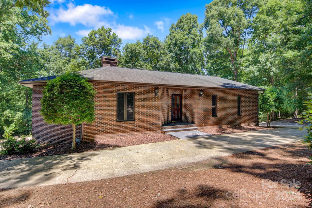 4526 Grace Chapel Rd Granite Falls, NC 28630