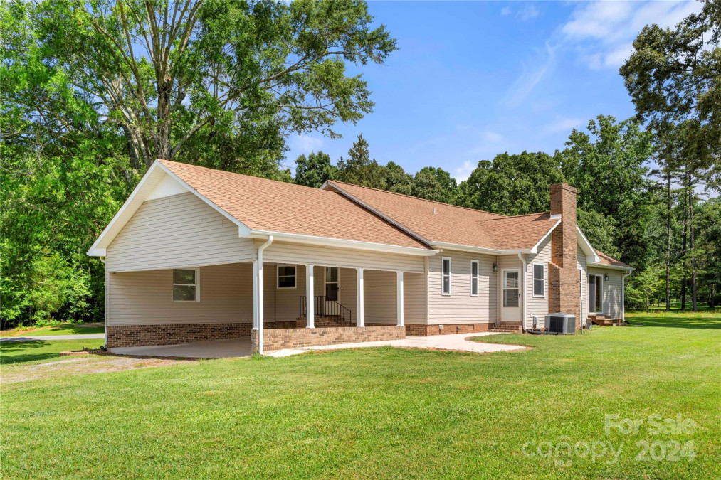 2001 Creekwood Dr York, SC 29745