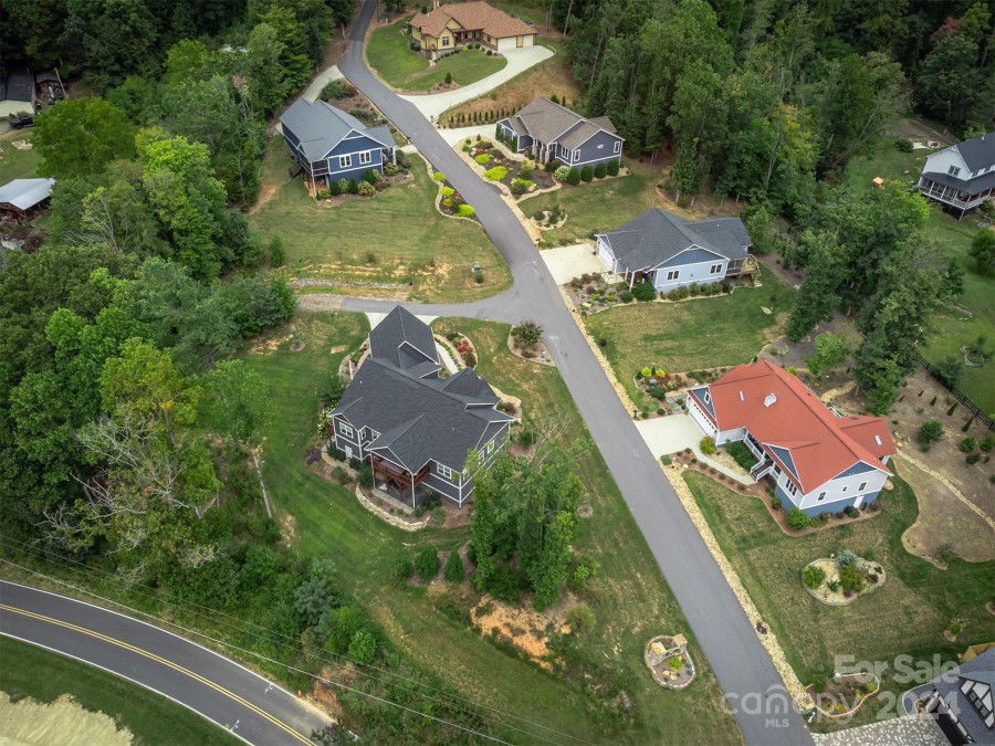 116 Whispering Wind Dr Black Mountain, NC 28711