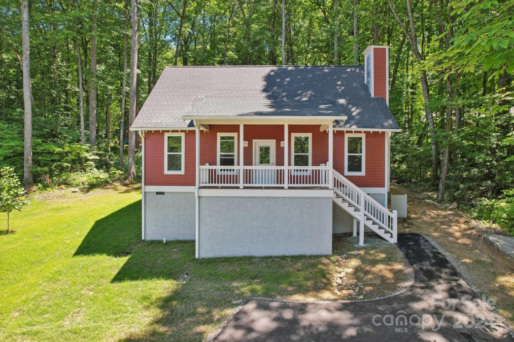 625 Twinbrook Ln Maggie Valley, NC 28751