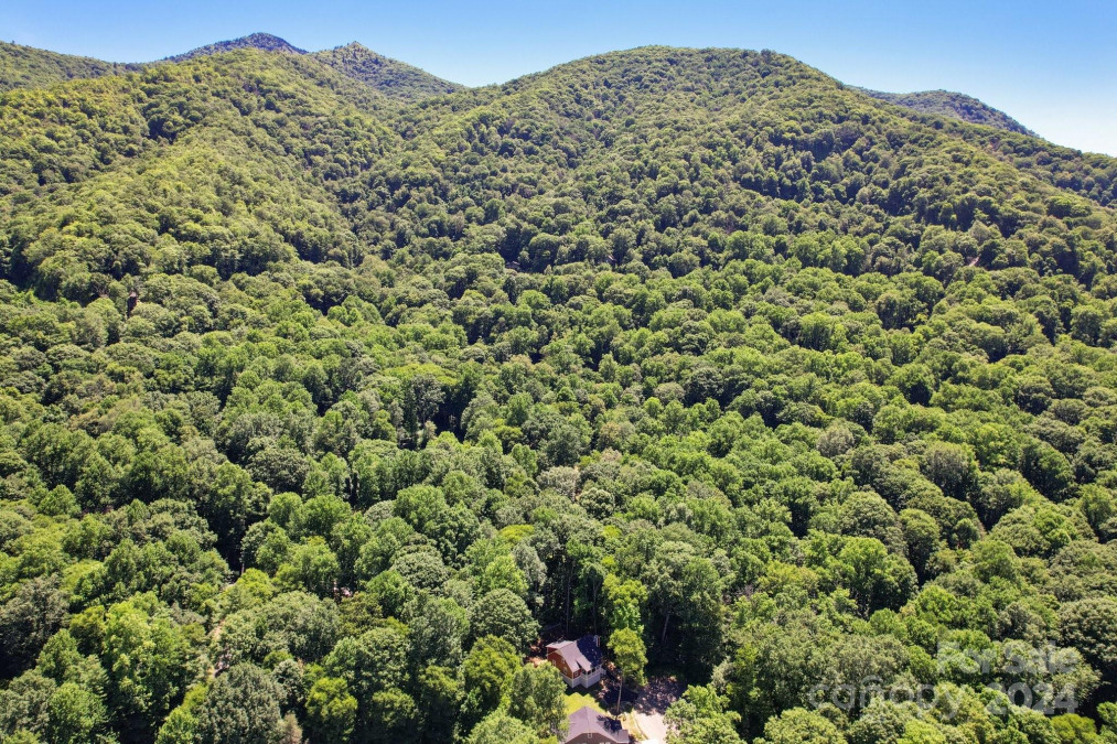 625 Twinbrook Ln Maggie Valley, NC 28751