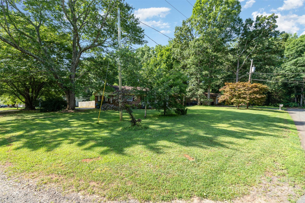 4500 Dawnwood Dr Gastonia, NC 28056