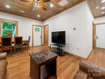 15 Dutch Apple Ln Waynesville, NC 28786