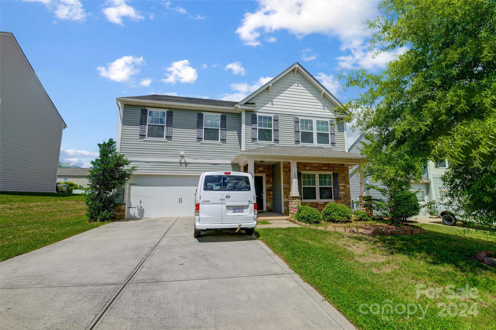 109 Maggie Dr Mount Holly, NC 28120