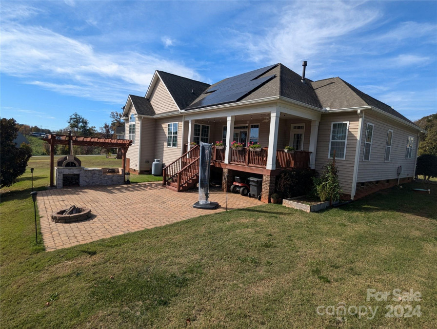 6954 Pin Oaks Dr Denver, NC 28037