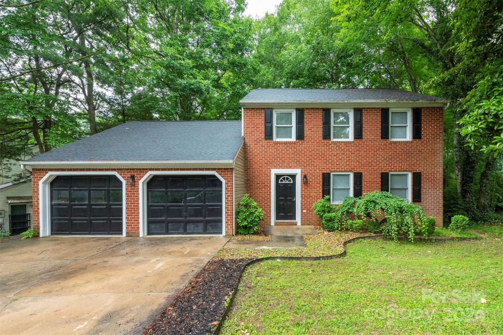 39 Foxberry Dr Arden, NC 28704