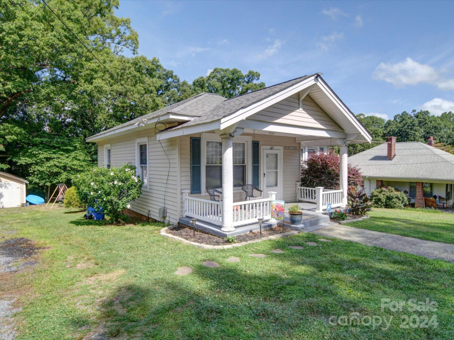 625 3rd St Albemarle, NC 28001