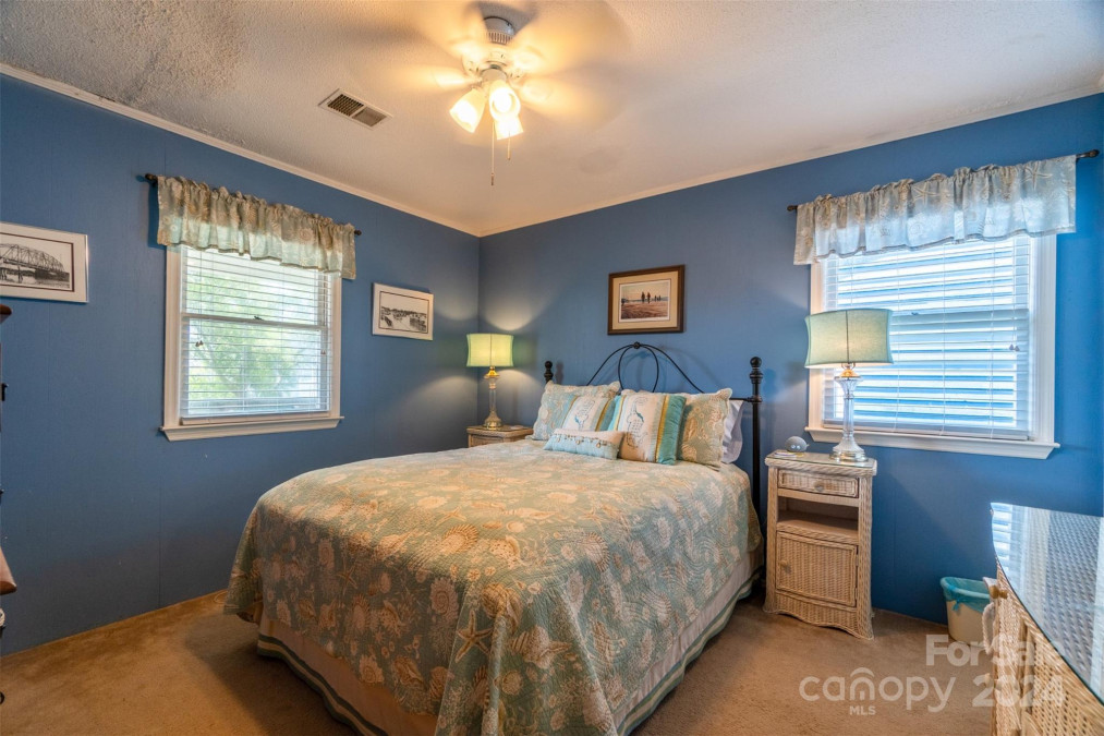 274 Second St Ocean Isle, NC 28469