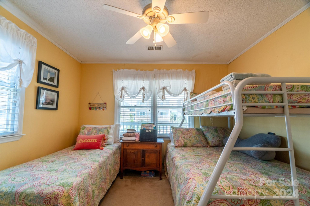 274 Second St Ocean Isle, NC 28469