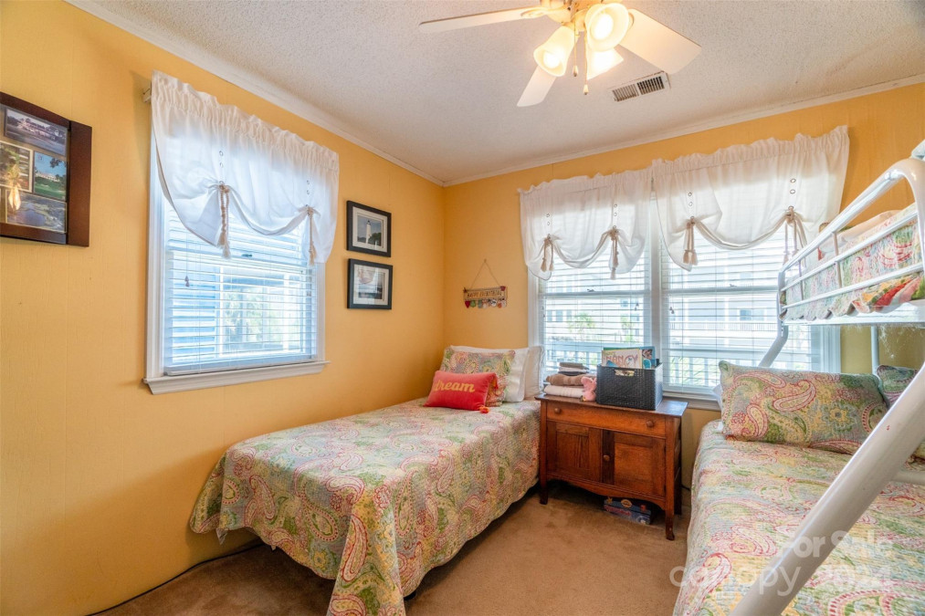 274 Second St Ocean Isle, NC 28469