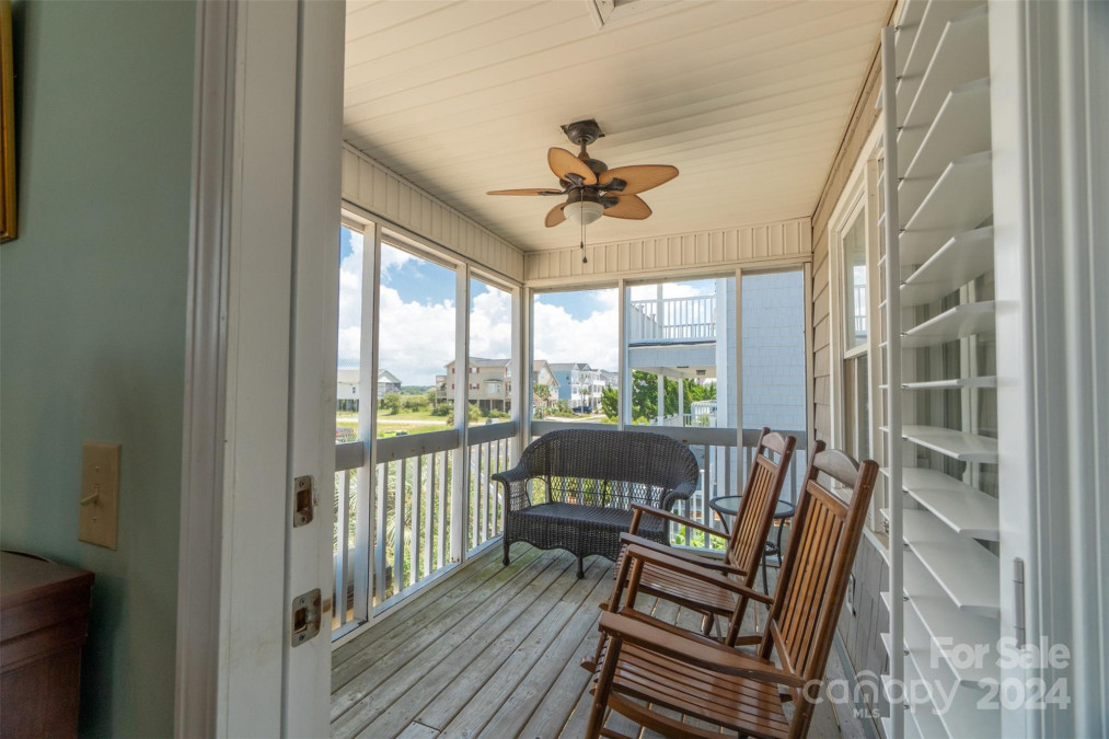 274 Second St Ocean Isle, NC 28469