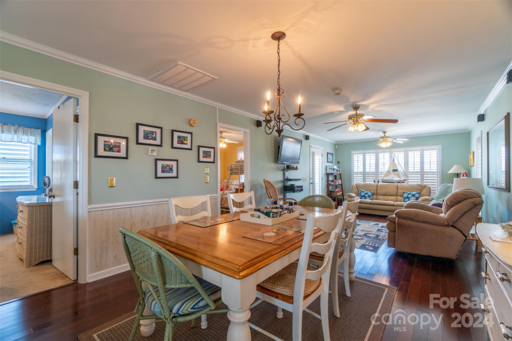 274 Second St Ocean Isle, NC 28469