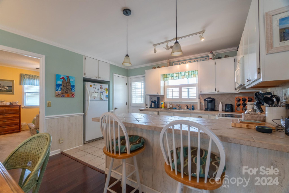 274 Second St Ocean Isle, NC 28469