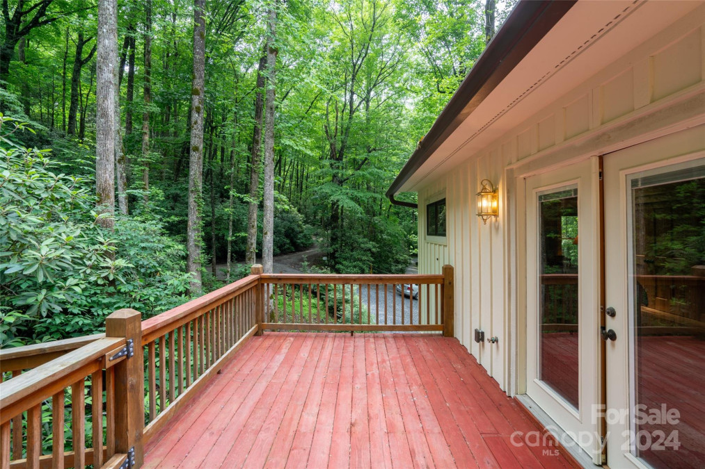 64 Hidden Springs Way Highlands, NC 28741