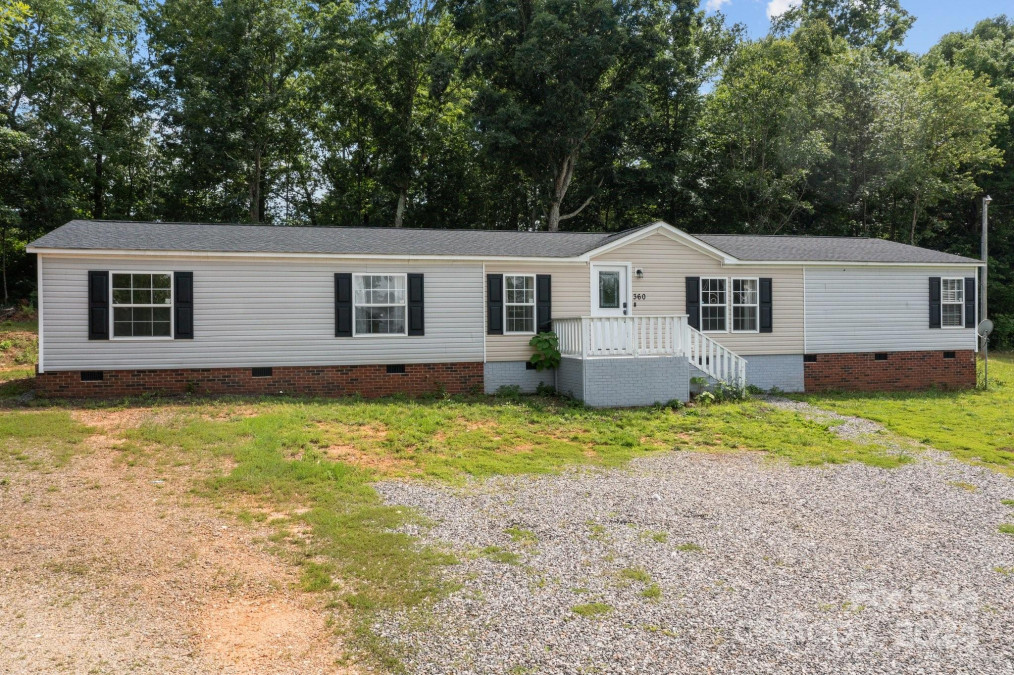 360 Forest Hollow Dr Statesville, NC 28677