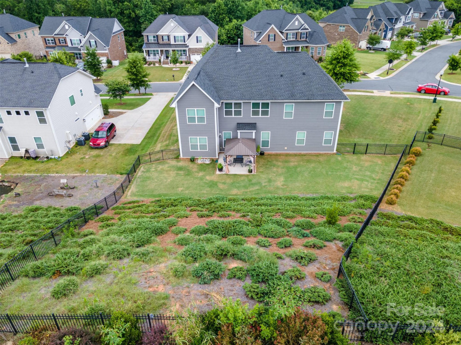 9046 Raven Top Dr Mint Hill, NC 28227