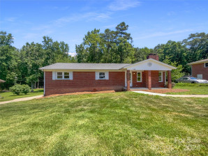 146 Shadowbrook Rd Mount Holly, NC 28120