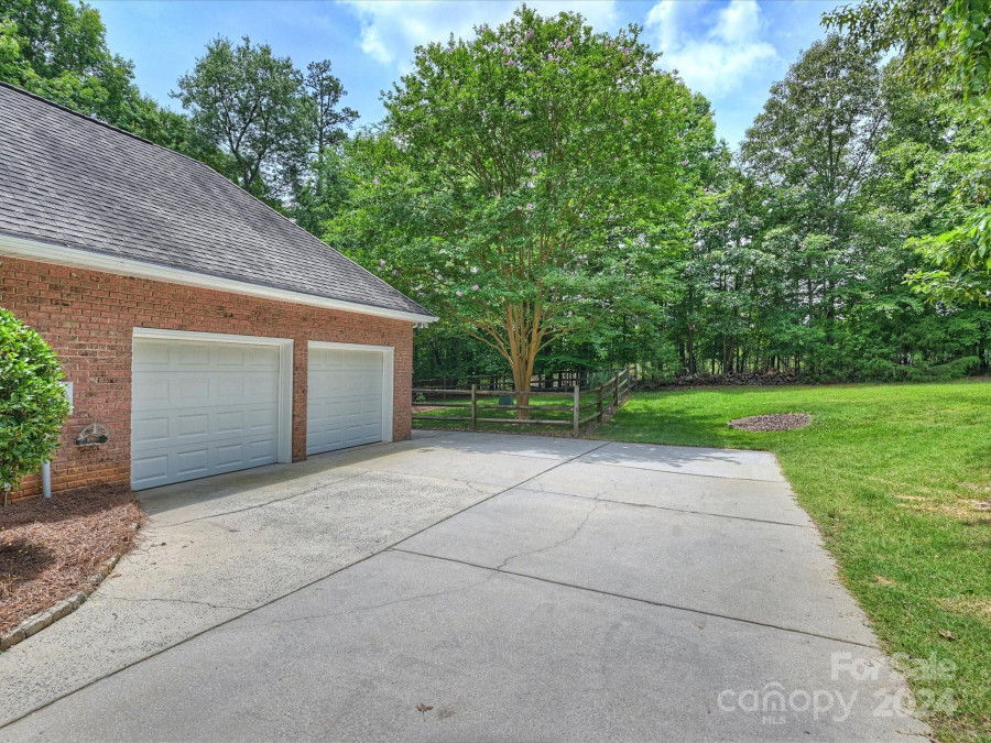 304 Caledonia Way Waxhaw, NC 28173