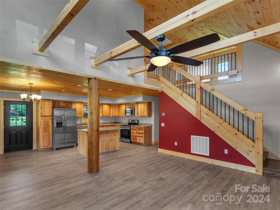 21 Kennerly Cv Maggie Valley, NC 28751