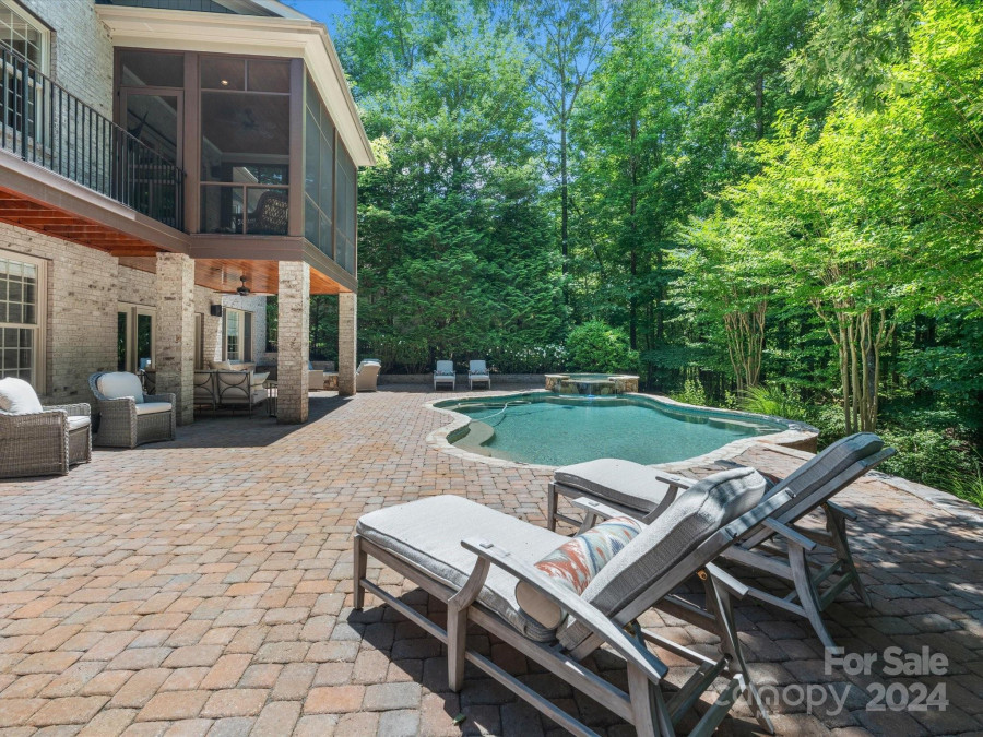 1317 Wyndmere Hills Ln Matthews, NC 28105