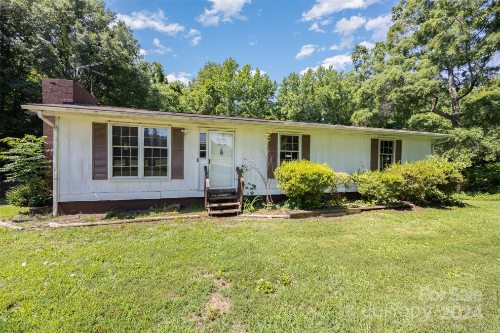 5275 Long Ferry Rd Salisbury, NC 28146