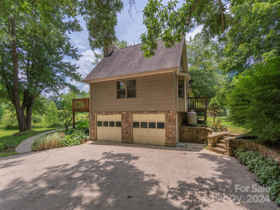 87 David Edwards Rd Waynesville, NC 28786