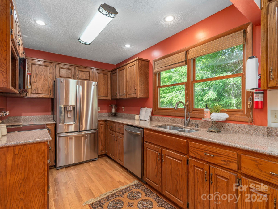 87 David Edwards Rd Waynesville, NC 28786