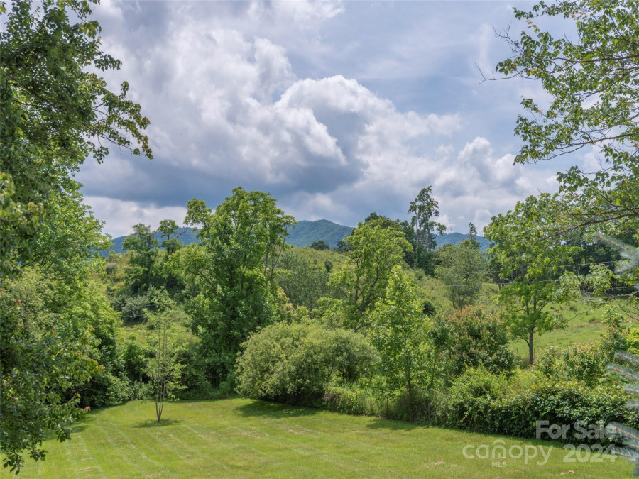 87 David Edwards Rd Waynesville, NC 28786